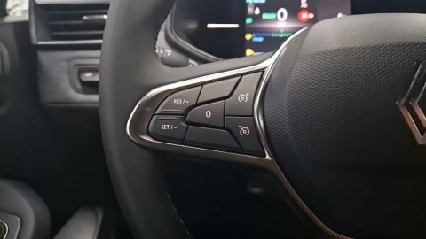 Renault Clio Techno full hybrid E-Tech 145 (103Kw)