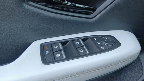 Renault Scenic E-Tech Iconic 160 kW (220CV) gran autonomía