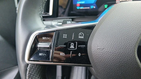 Renault Scenic E-Tech Iconic 160 kW (220CV) gran autonomía