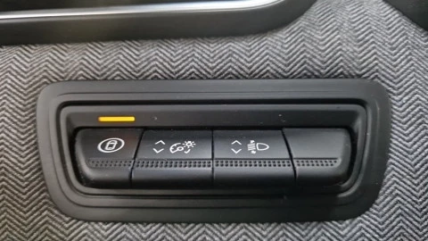 Renault Clio Techno full hybrid E-Tech 145 (103Kw)