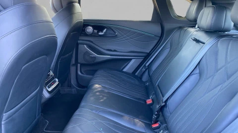 Omoda 9 SHS Premium 1.5 TGDI 35kW AWD