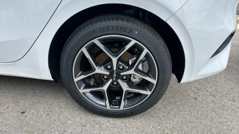 Kia Ceed 1.5 MHEV 103kW (140CV) Tech DCT