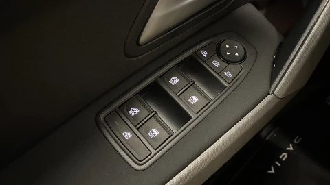 Dacia Bigster  Hybrid Journey 4x2 115KW