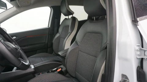 Renault Captur techno TCe 103 kW (140CV) GPF