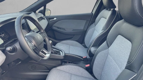 Renault Clio techno Eco-G 100cv (74kW)