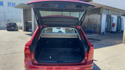 Volvo XC60 2.0 B4 D Momentum Pro Auto