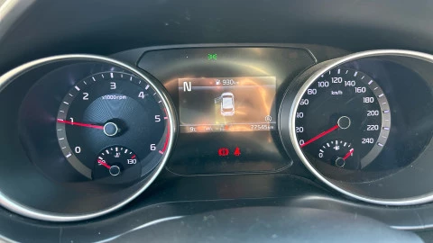 Kia Ceed 1.6 MHEV iMT 100kW (136CV) Drive