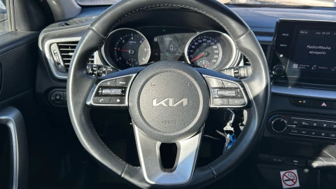 Kia Ceed 1.6 MHEV iMT 100kW (136CV) Drive