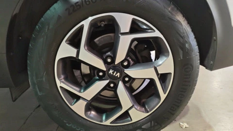 Kia Sportage 1.6 MHEV Business 100kW (136CV) 4x2