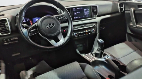 Kia Sportage 1.6 MHEV Business 100kW (136CV) 4x2