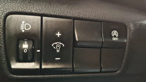 Kia Sportage 1.6 MHEV Business 100kW (136CV) 4x2