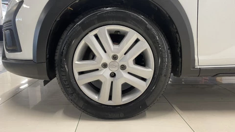 Dacia Sandero  Gasolina/Gas  0.9 TCE GLP Essential 66kW