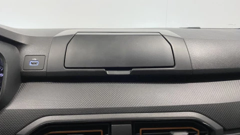 Dacia Sandero  Gasolina/Gas  0.9 TCE GLP Essential 66kW