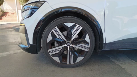 Renault Megane E-Tech  Iconic Super Charge EV60 160kW