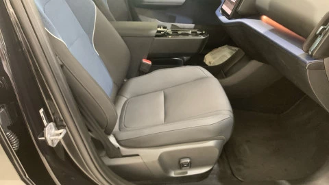 Volvo EX30 Single Motor Extended Range Ultra Auto