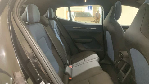 Volvo EX30 Single Motor Extended Range Ultra Auto
