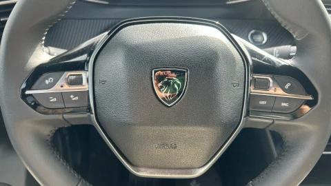 Peugeot 2008 Allure Puretech 100 S&S 6 Vel. MAN