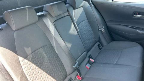 Toyota Corolla 1.8 125H ACTIVE TECH E-CVT
