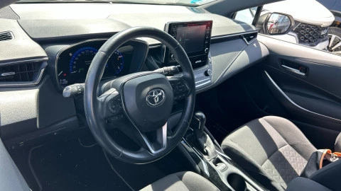 Toyota Corolla 1.8 125H ACTIVE TECH E-CVT