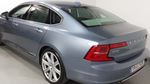 Volvo S90 SEDAN 2.0 D5 INSCRIPTION 4WD AUTOMATICO 235CV 4P