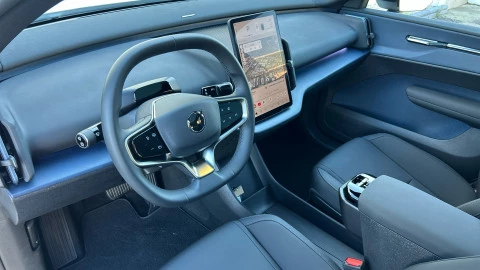 Volvo EX30 Single Motor Extended Range Ultra Auto