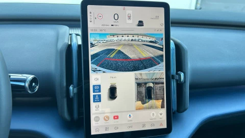 Volvo EX30 Single Motor Extended Range Ultra Auto