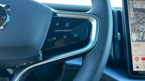 Volvo EX30 Single Motor Extended Range Ultra Auto