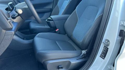 Volvo EX30 Single Motor Extended Range Ultra Auto