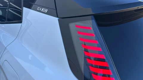 Volvo EX30 Single Motor Extended Range Ultra Auto