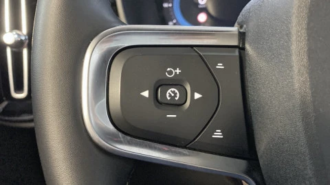 Volvo XC40 2.0 B3 G Core Auto