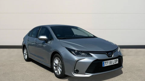 Toyota Corolla 1.8 125H ACTIVE TECH E-CVT SEDAN