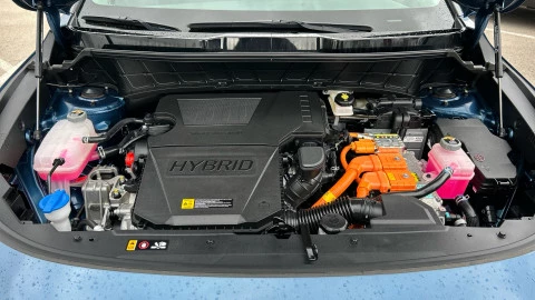 Kia Niro 1.6 GDi HEV 104kW (141CV) Drive