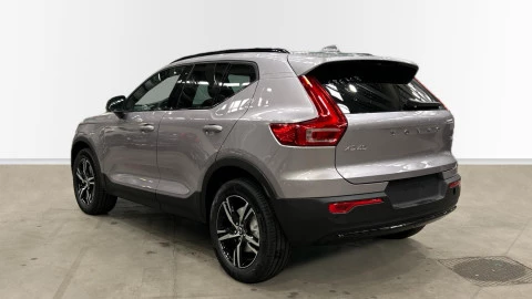 Volvo XC40 B3 G Plus Dark Auto 120 kW (163 CV)