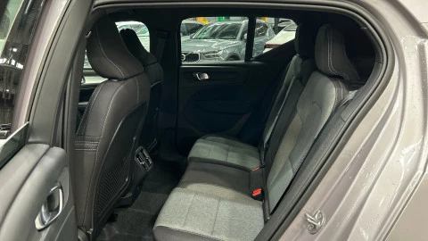 Volvo XC40 B3 G Plus Dark Auto 120 kW (163 CV)