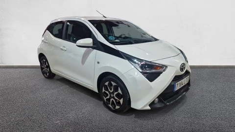 Toyota Aygo 1.0 70 x-play