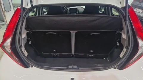 Toyota Aygo 1.0 70 x-play