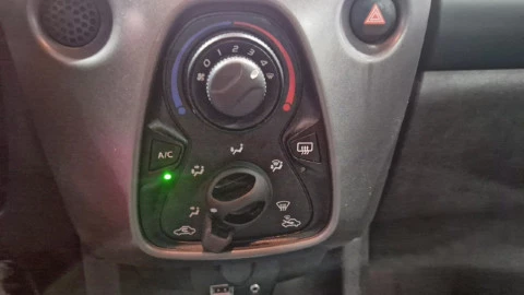 Toyota Aygo 1.0 70 x-play