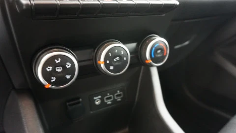 Renault Clio Intens SCE 49 kW (67CV)