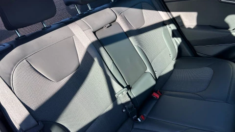 Kia Niro 1.6 GDi HEV 104kW (141CV) Drive