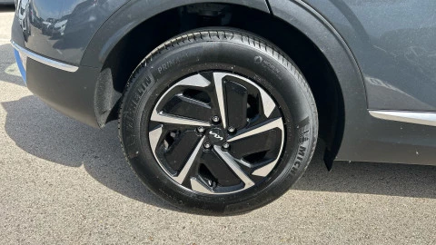 Kia Sportage 1.6 T-GDi 118kW (160CV) Drive 17