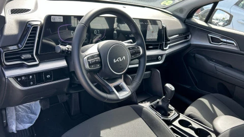 Kia Sportage 1.6 T-GDi 118kW (160CV) Drive 17