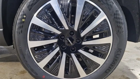 EBRO S800 1.5 TGDI PHEV Premium E-CVT