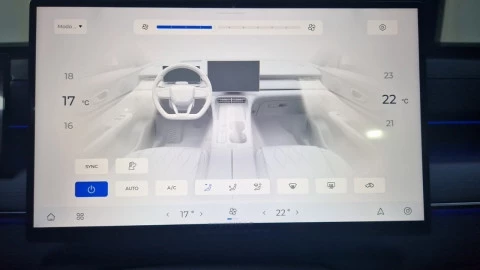 EBRO S800 1.5 TGDI PHEV Premium E-CVT