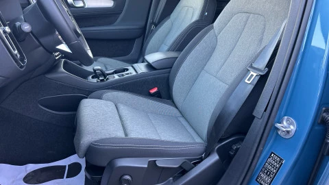 Volvo XC40 2.0 B3 G Core Auto