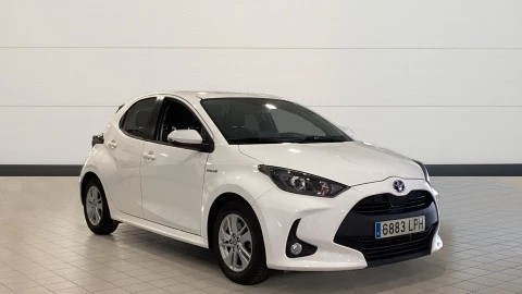 Toyota Yaris 1.5 120H Business Plus