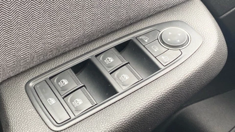 Renault Clio techno Eco-G 100cv (74kW)