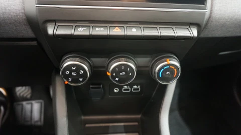 Renault Clio Evolution TCe 90 (67kw)