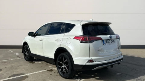 Toyota Rav4 2.5l hybrid 2WD Feel!