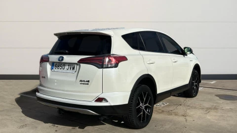 Toyota Rav4 2.5l hybrid 2WD Feel!