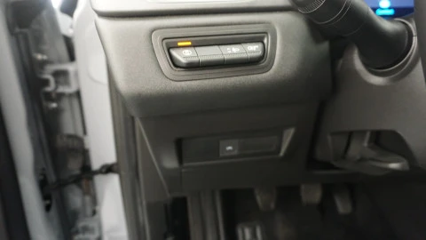 Renault Captur techno Eco-G 100cv (74 kW)